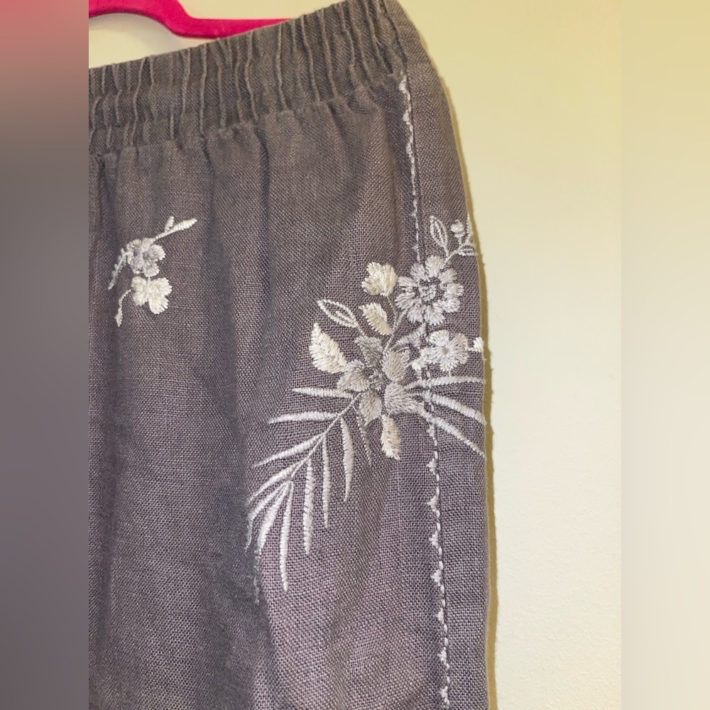 Johnny Was Linen Embroidered Crop Pants size Medium - Picture 7 of 10
